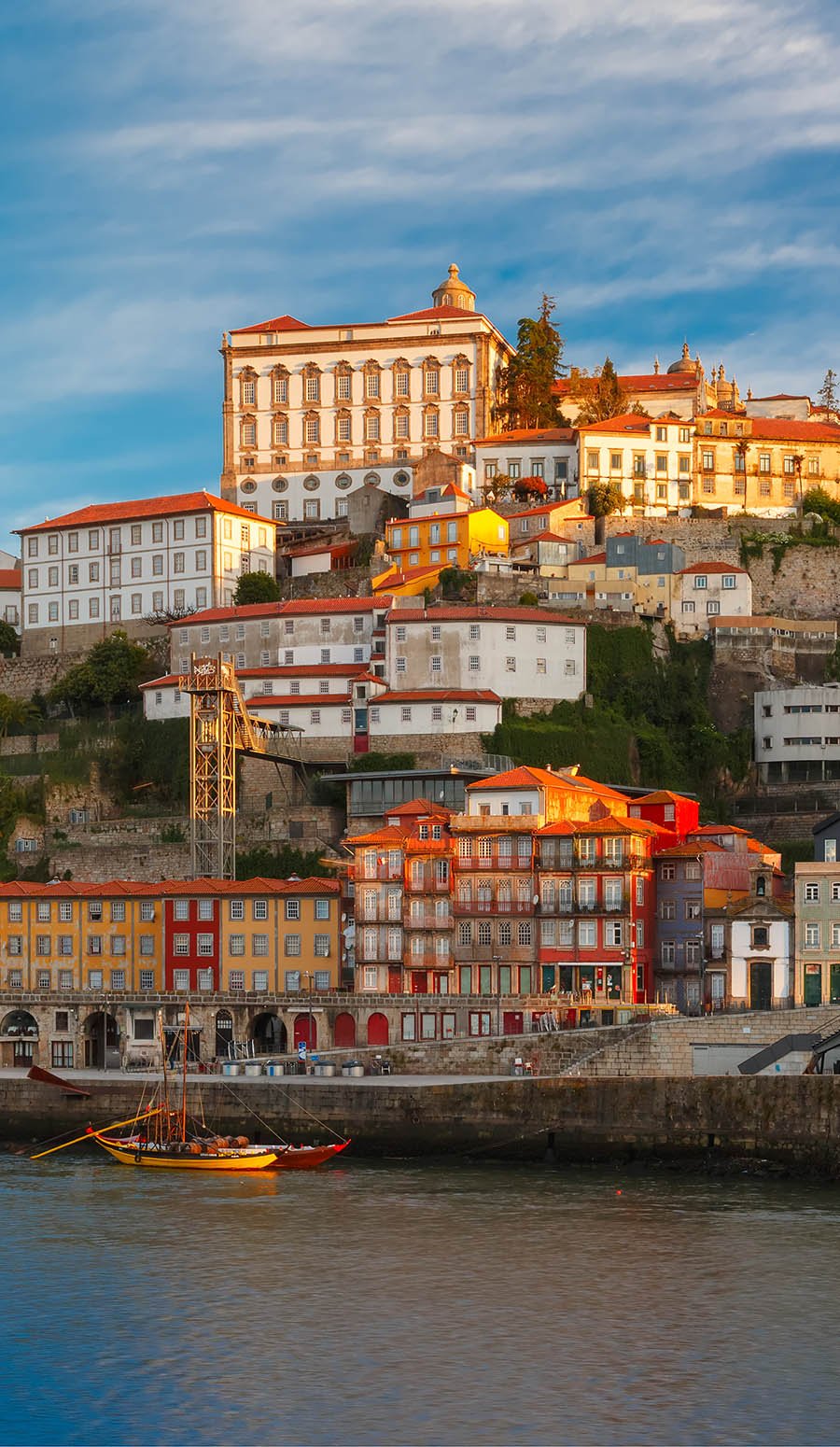 Douro river and Dom Luis bridge, Porto, Portugal.